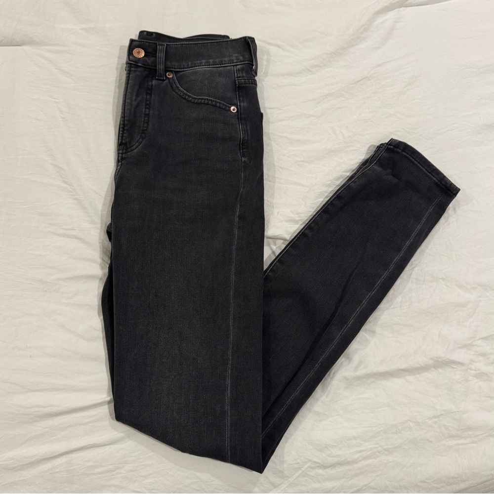 Black high rise skinny jeans